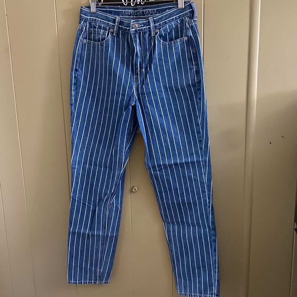 AEO MOM JEAN